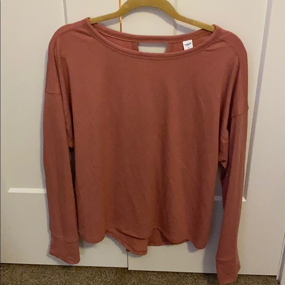Old Navy active long sleeve top